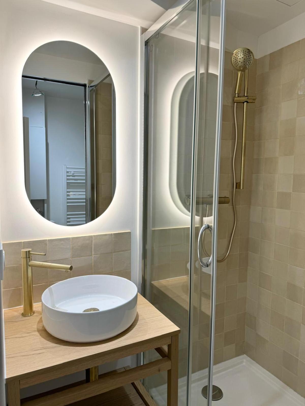 Apartment Saint Germain Des Pres Bon Marche By Studio Prestige Paris Exterior photo